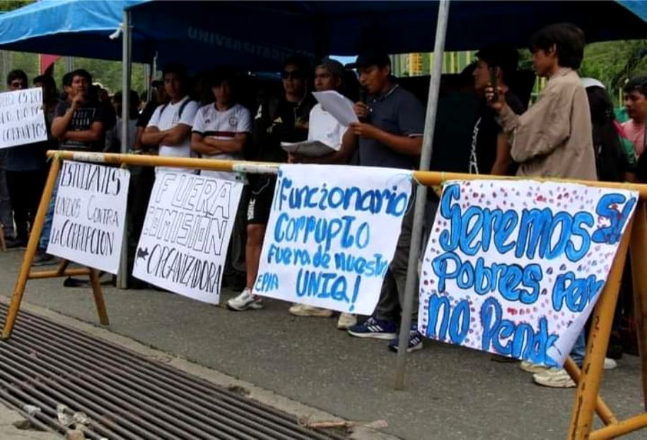 NOTICIAS CUSCO 22/11/2024: UNIQ ANUNCIA HUELGA DE HAMBRE POR INCUMPLIMIENTOS DEL MINISTERIO DE EDUCACIÓN, ESTUDIANTES CANSADOS DE PROMESAS Y NADA DE ACCIÓN PARA LA EDUCACIÓN CONVENCIANA…