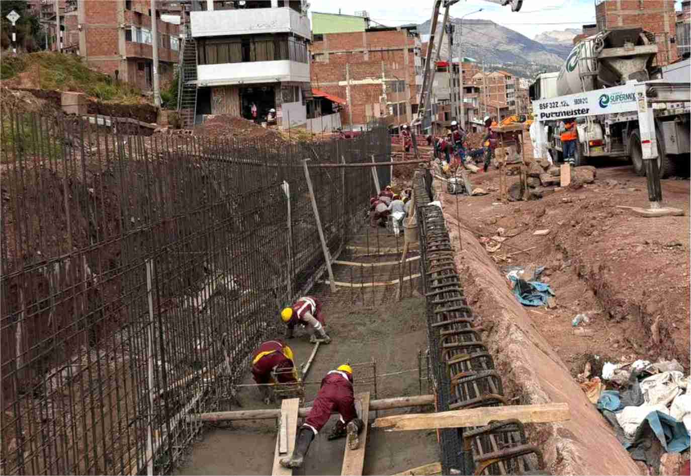 obra prolongacion av ejército avanza
